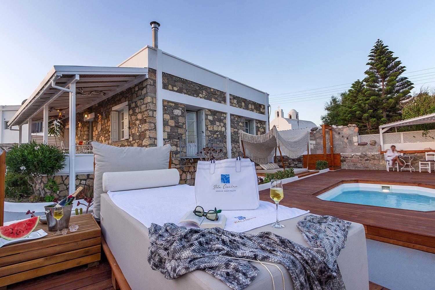 Ble Oneiro Villa Crystal Adamantas  Exteriér fotografie